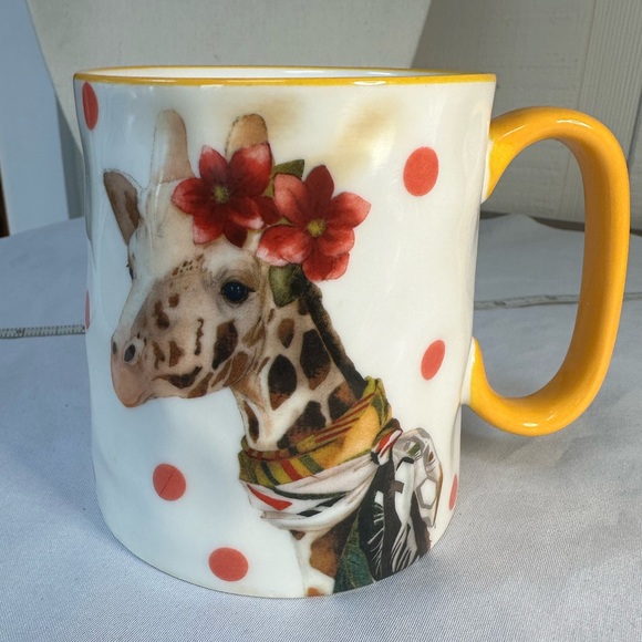 Larger size Giraffe Mug - Picture 3 of 5
